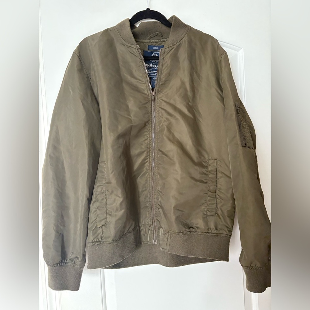 American Rag Men’s olive green bomber jacket in size L